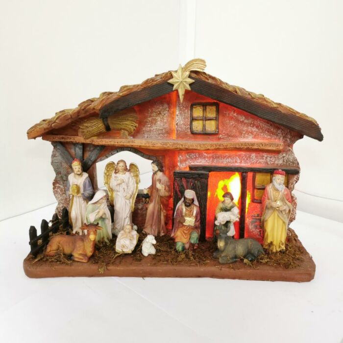 Weihnachtsgruppe mit Krippe und Licht 34cm Weihnachtsgruppe mit Krippe und Licht 34cm