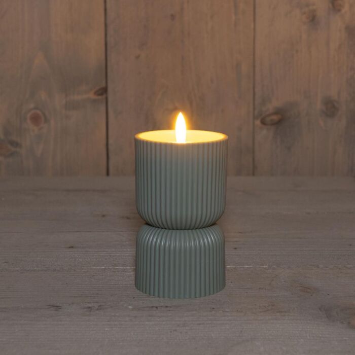 Außenkerze 3D Flamme Kunststoff olivgrün 15 cm Außenkerze 3D Flamme Kunststoff olivgrün 15 cm