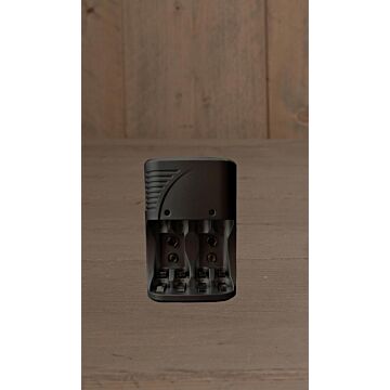 Batterieladegerät AA/AAA mit Timer und LED-Anzeige - Anna’s Collection